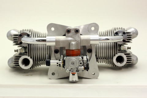 SAITO FG-100TS Twin 4-takts Bensinmotor - Bild 7