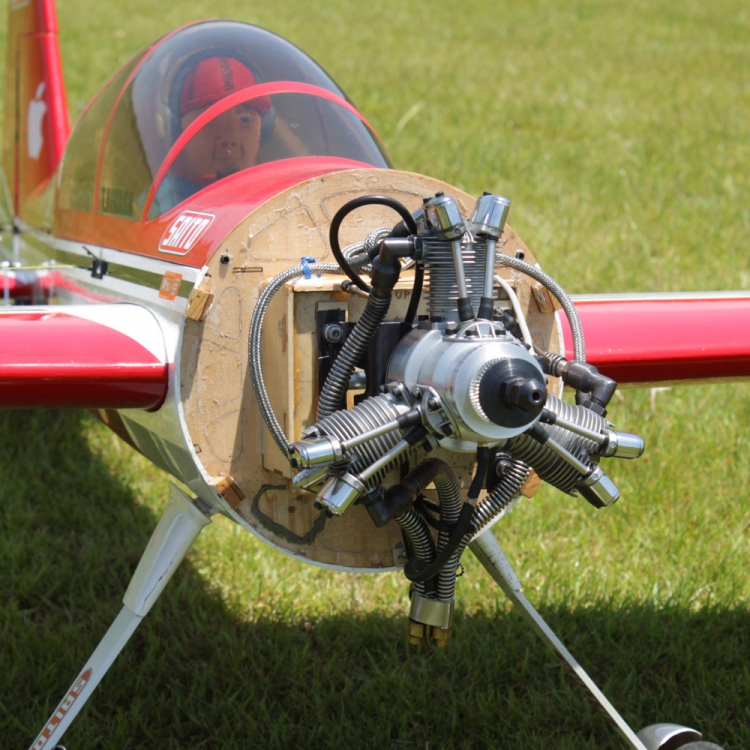 SAITO FG-33R3 33cc 4-takts 3-cyl Stjärnmotor Bensin - Bild 7