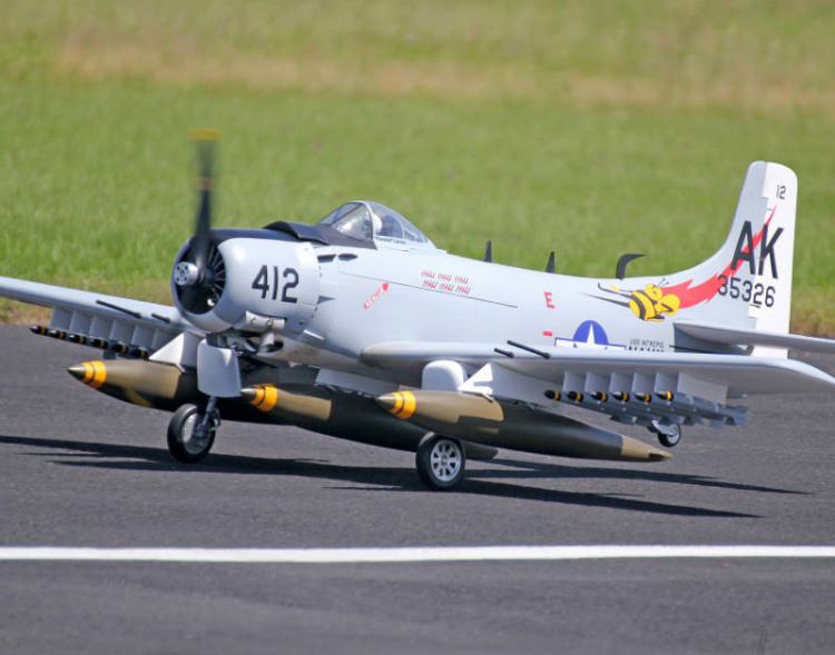 Seagull Skyraider Grå 35-60cc Bensin 2.15m ARF - Bild 2