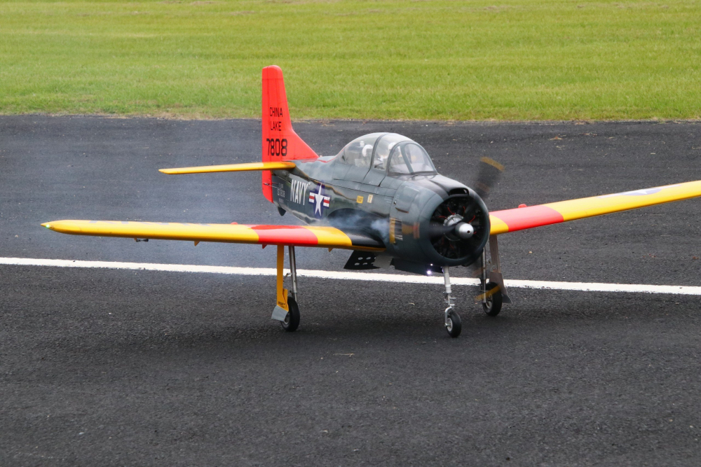Seagull T-28 Giant Scale 2060mm spv. ARF 35-60cc Grå-gul - Bild 6
