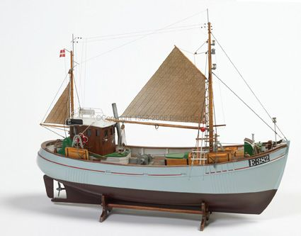 Billing Boats - Mary Ann 1:33