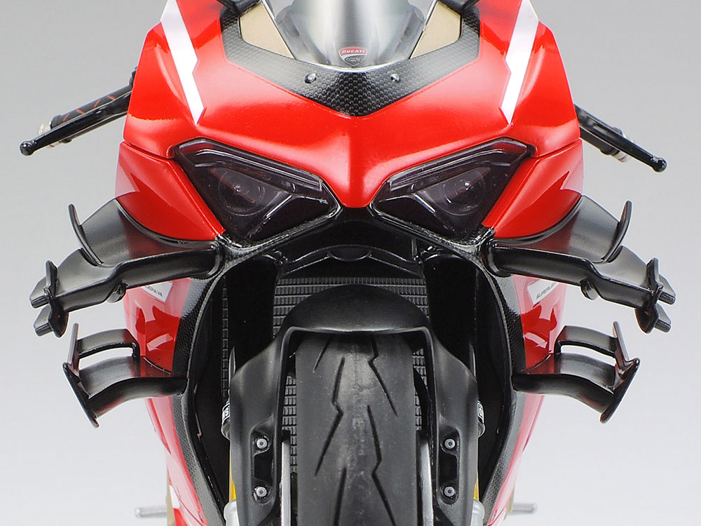 Tamiya 14140 Ducati Superleggera V4 1:12 - Bild 2
