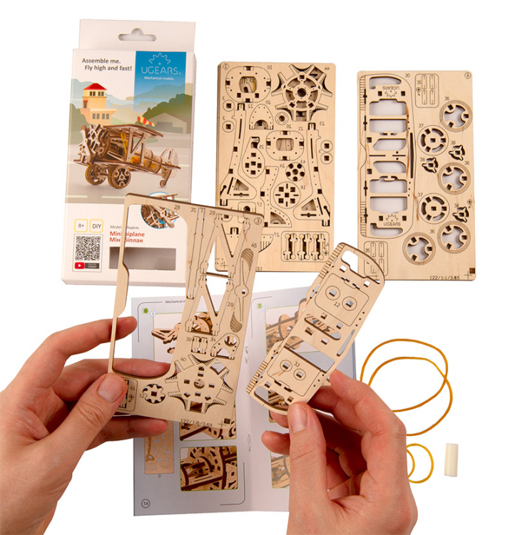 Ugears Mini-Biplane - Bild 6