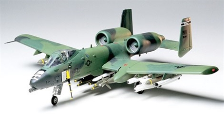 Tamiya 61028 A10A THUNDERBOLT II DESERT 1:48