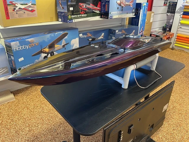 Begagnade radiostyrda båtar