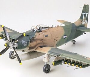 Tamiya Douglas A-1J Skyraider Usaf 1/48 plastbyggsats – 61073