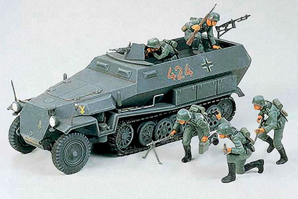 Tamiya German Hanomag Sd.Kfz. 251/1 1/35 plastbyggsats – 35020