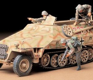 Tamiya German Mtl.SPW Sd.Kfz. 251/1 Ausf.D 1/35 plastbyggsats – 35195