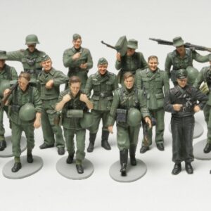 Tamiya WWII German Infantry on Maneuvers 1/48 plastbyggsats – 32530