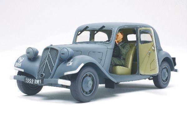 Tamiya Citroen Traction 11CV Staff Car 1/35 plastbyggsats – 35301