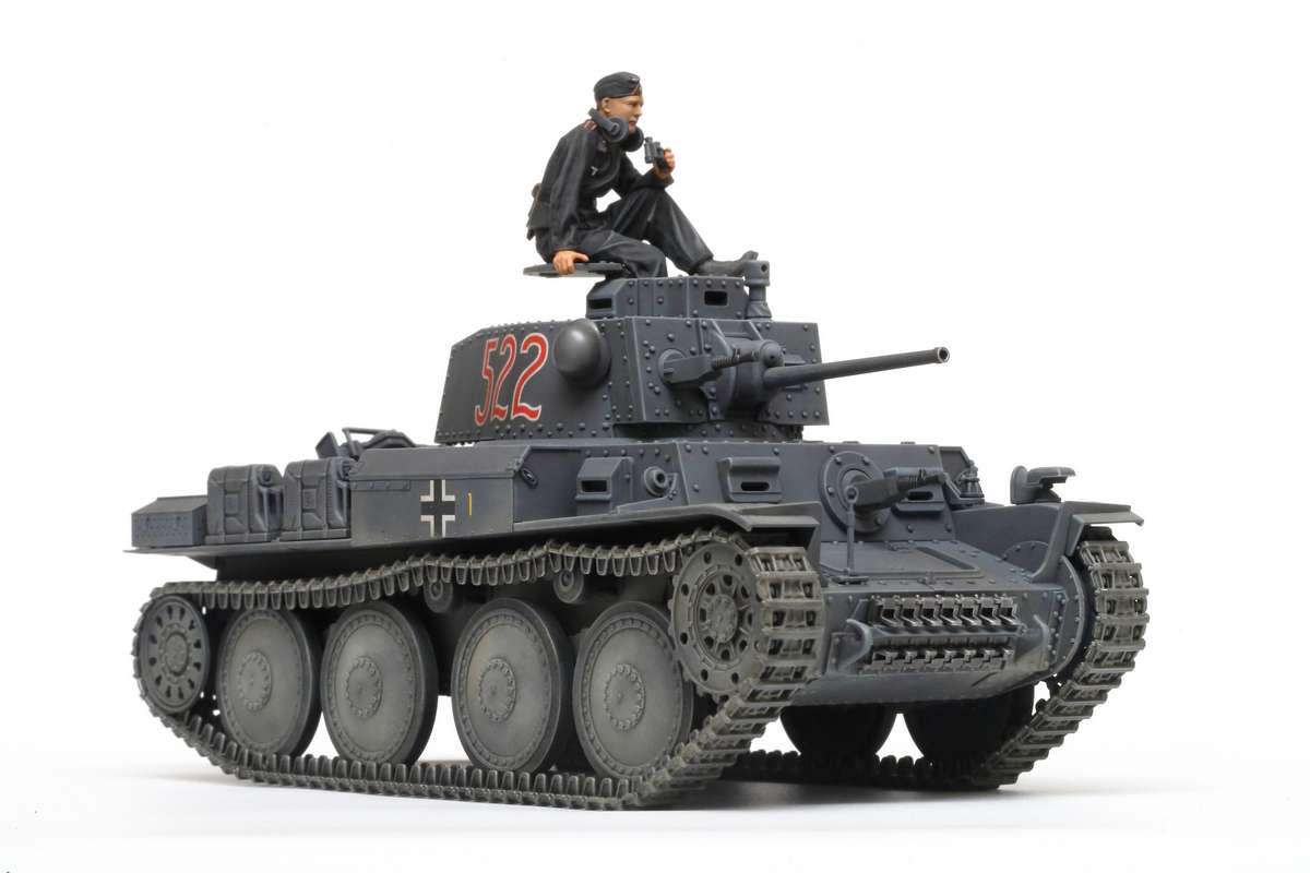 Tamiya German Light Tank Panzerkampfwagen 38(t) Ausf.E/F 1/35 plastbyggsats – 35369