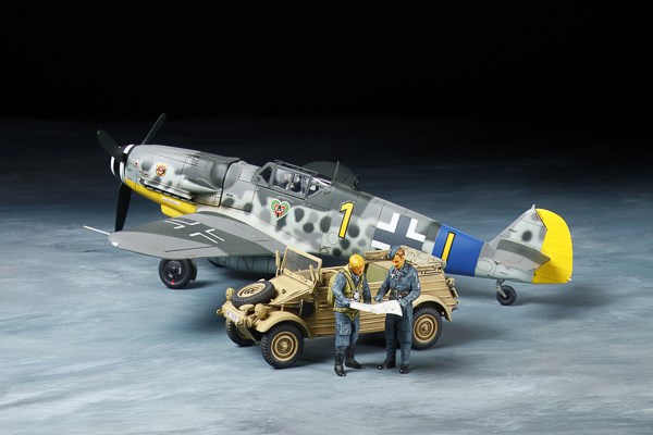 Tamiya Messerschmitt Bf109 G-6 & Kübelwagen Type 82 1/48 plastbyggsats – 25204