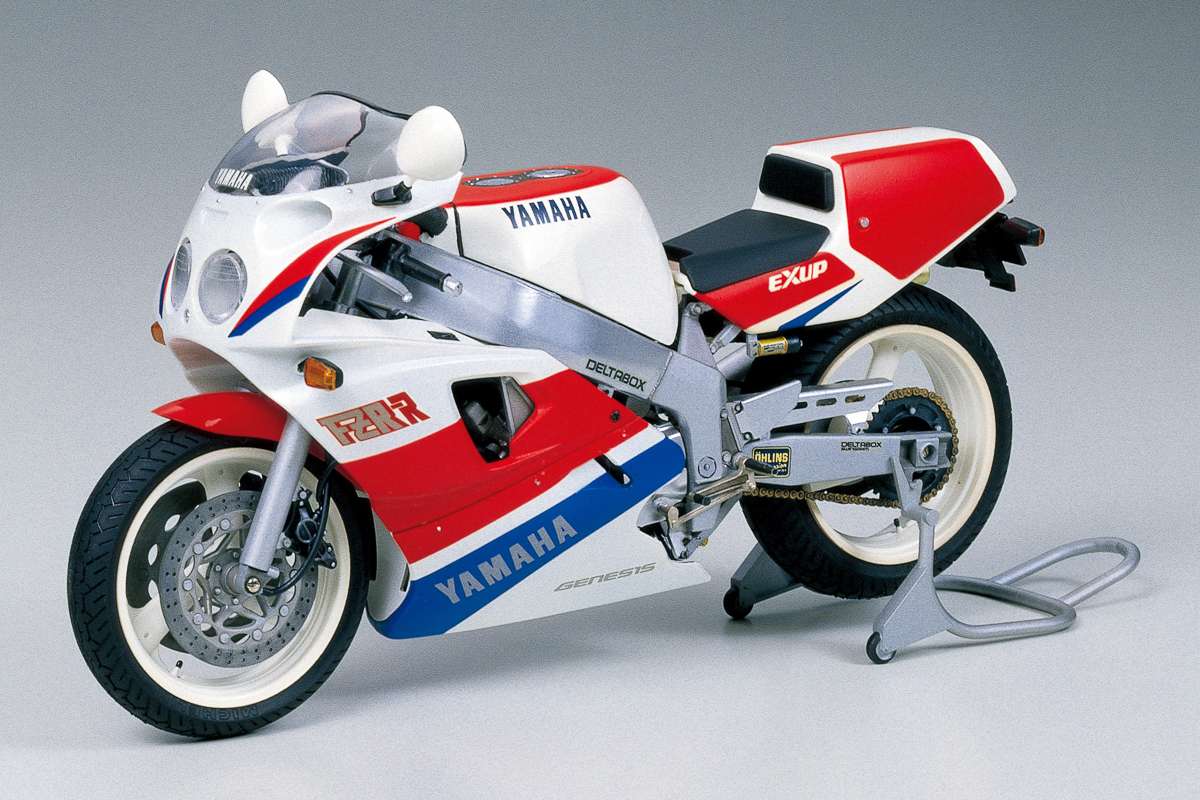 Tamiya Yamaha FZR750R (OW01) 1/12 plastbyggsats – 14058